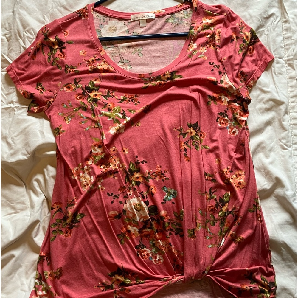 Stitch fix blouse with knotted detailing